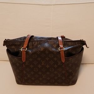Louis Vuitton Purse